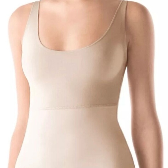 SPANX Hide & Seek Cami Scoop Neck Tank in Nude/Beige XL - Picture 1 of 4